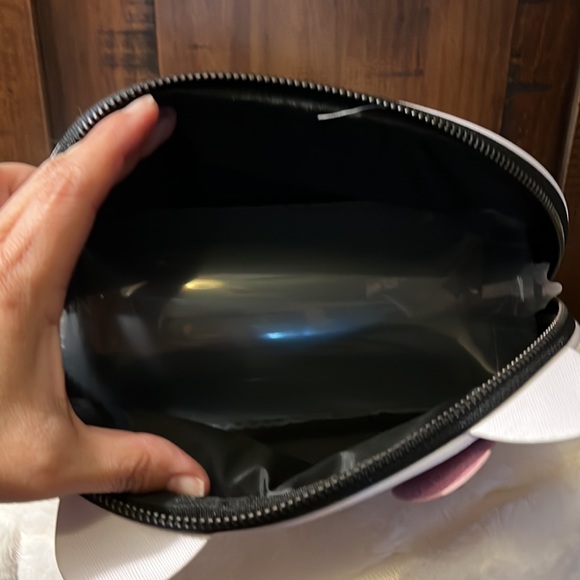 Hello Kitty makeup bag new - Picture 3 of 3